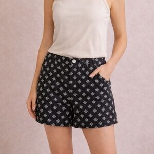 Women's Gap Shorts Size 2 Black White Patterned